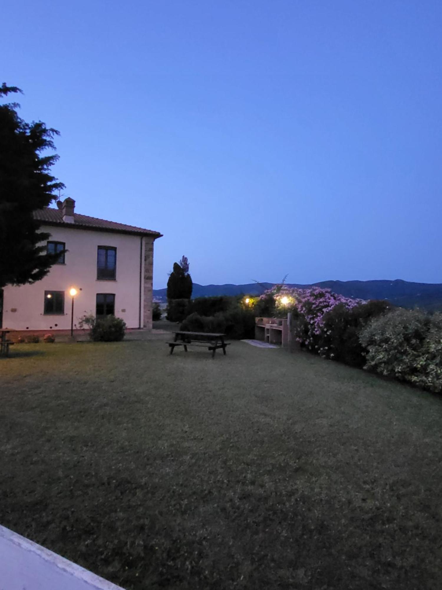 Casale Poggio Meone Apartamento Santa Luce Exterior foto