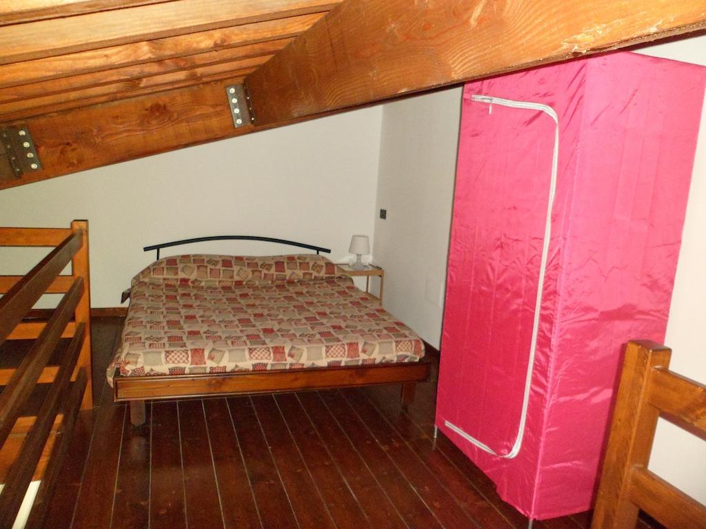 Casale Poggio Meone Apartamento Santa Luce Quarto foto